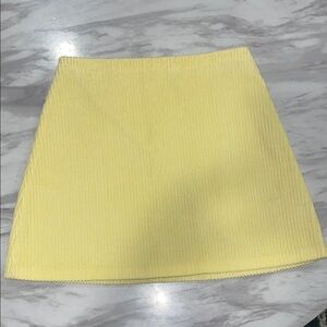 Aritzia Wilfred Yellow Corduroy Mini Skirt size 4‎